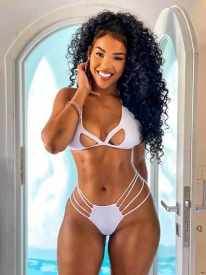 Xhale in Santorini White